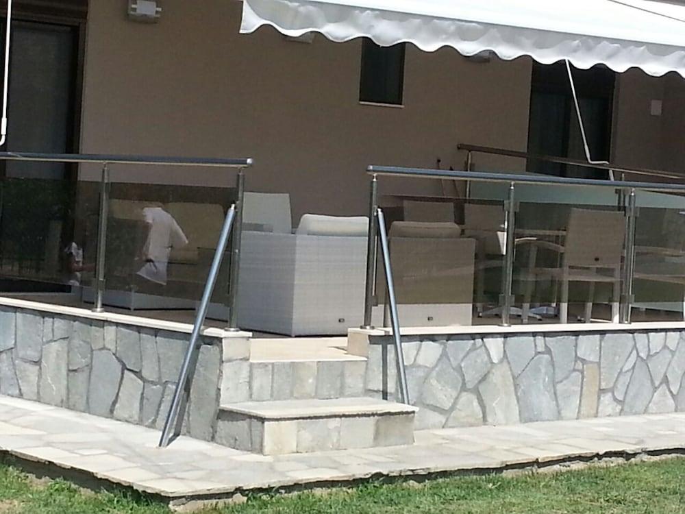 4-You Residence Ayios Nikolaos Bagian luar foto